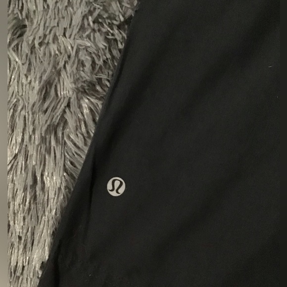 Lululemon Mens Black Shorts 34” GUC Small Flaw - Picture 10 of 11